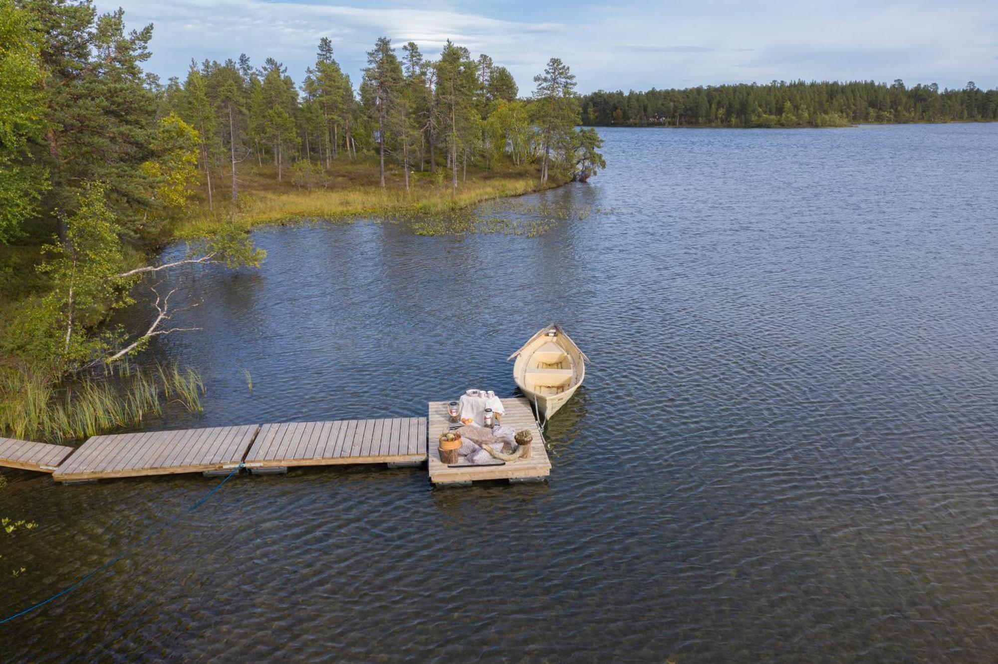 Moekki - The White Blue Wilderness Lodge Inari Kültér fotó